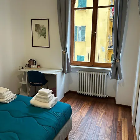 Cavour 142 라스페치아