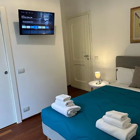 Cavour 142 게스트하우스 3*