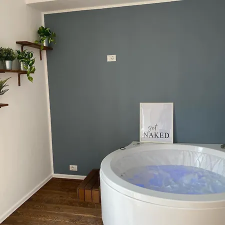 Cavour 142 라스페치아